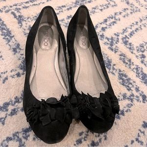 Me Too Suede Wedges- Size 9.5 Black
